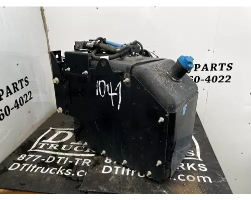 INTERNATIONAL Durastar DEF Tank
