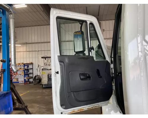 INTERNATIONAL Durastar Door Assembly, Front