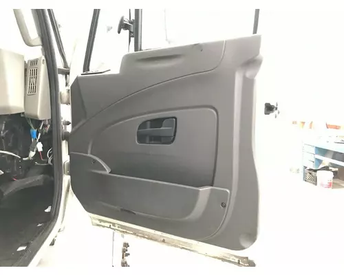 INTERNATIONAL Durastar Door Assembly, Front