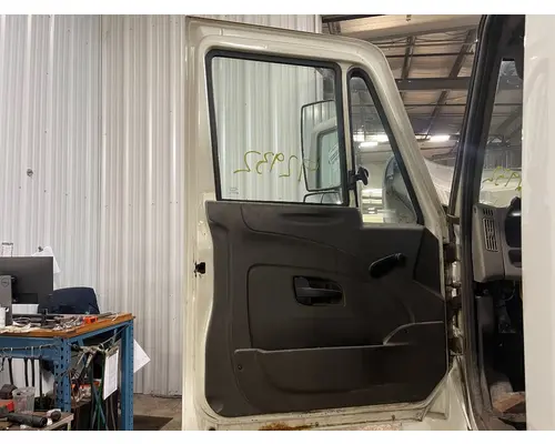 INTERNATIONAL Durastar Door Assembly, Front