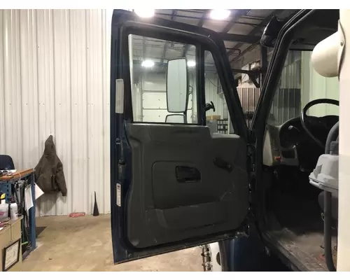 INTERNATIONAL Durastar Door Assembly, Front