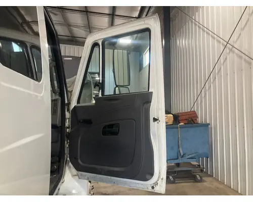 INTERNATIONAL Durastar Door Assembly, Front