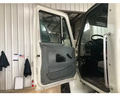 INTERNATIONAL Durastar Door Assembly, Front