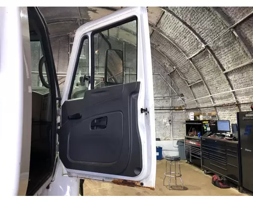 INTERNATIONAL Durastar Door Assembly, Front