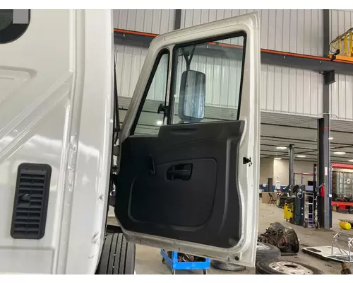 INTERNATIONAL Durastar Door Assembly, Front