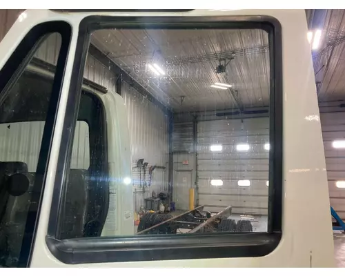 INTERNATIONAL Durastar Door Glass, Front