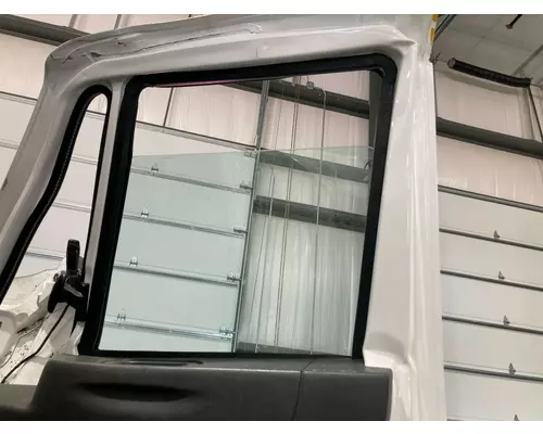 INTERNATIONAL Durastar Door Glass, Front