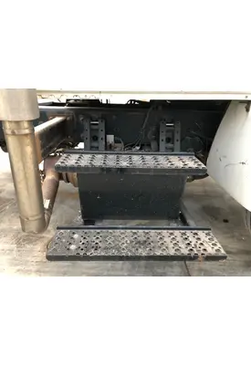 INTERNATIONAL Durastar Engine Brackets, Misc.