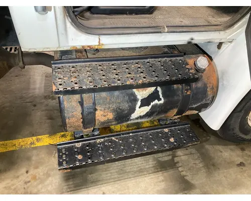 INTERNATIONAL Durastar Fuel Tank Strap