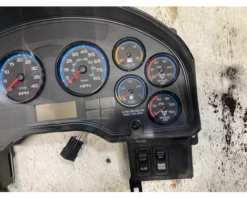 INTERNATIONAL Durastar Instrument Cluster