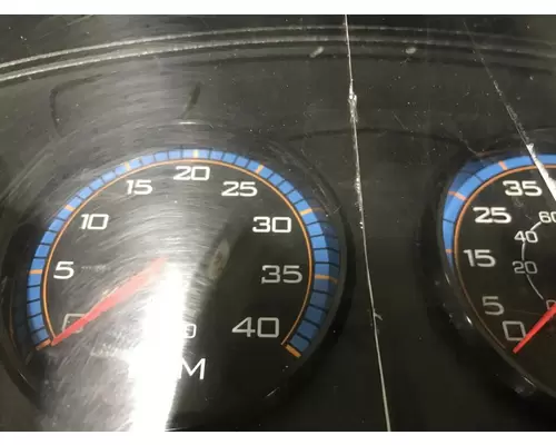 INTERNATIONAL Durastar Instrument Cluster