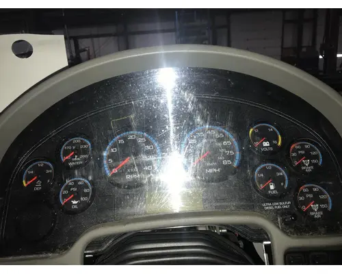 INTERNATIONAL Durastar Instrument Cluster