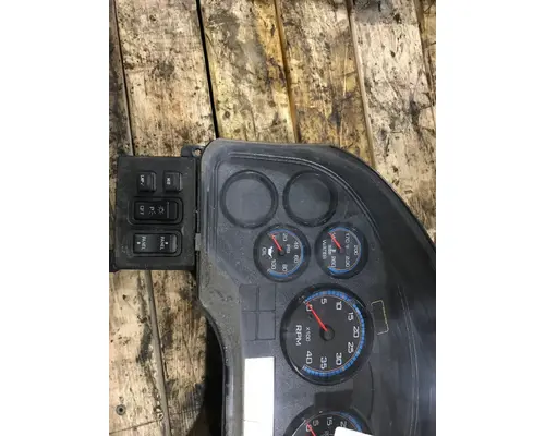 INTERNATIONAL Durastar Instrument Cluster