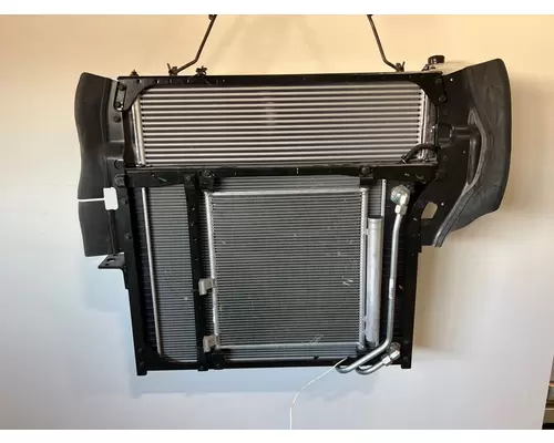 INTERNATIONAL Durastar Radiator