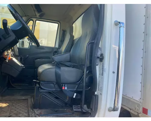 INTERNATIONAL Durastar Seat (non-Suspension)