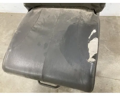 INTERNATIONAL Durastar Seat (non-Suspension)