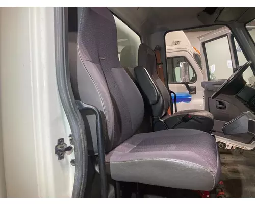 INTERNATIONAL Durastar Seat (non-Suspension)