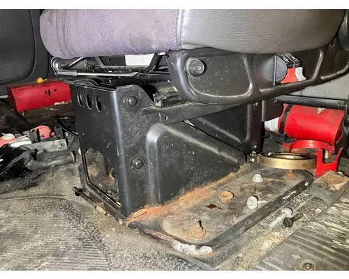 INTERNATIONAL Durastar Seat (non-Suspension)
