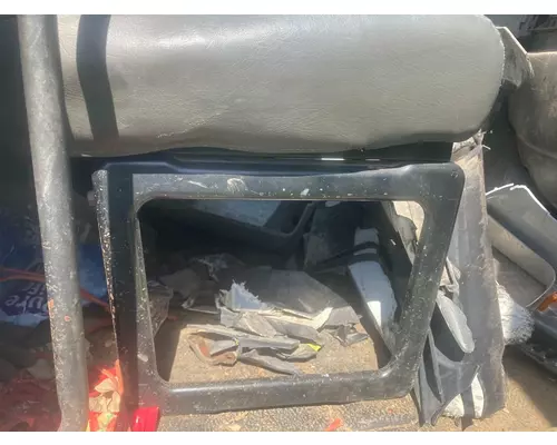 INTERNATIONAL Durastar Seat (non-Suspension)