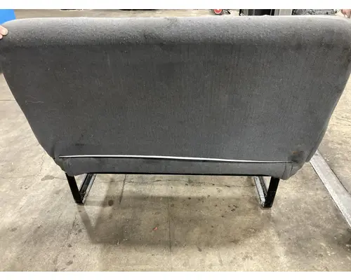 INTERNATIONAL Durastar Seat (non-Suspension)