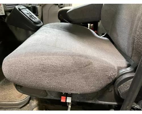 INTERNATIONAL Durastar Seat (non-Suspension)