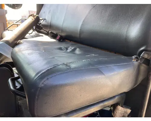 INTERNATIONAL Durastar Seat (non-Suspension)