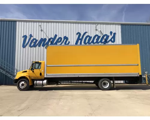 INTERNATIONAL Durastar Truck