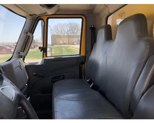 INTERNATIONAL Durastar Truck