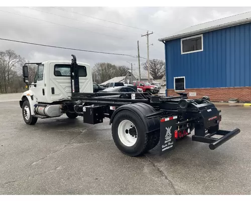 INTERNATIONAL Durastar Truck