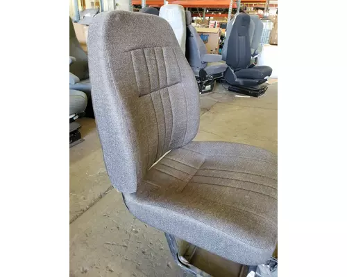 INTERNATIONAL F-2574 Seat, Front