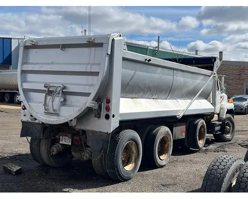 INTERNATIONAL F-2674 Complete Vehicle