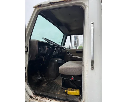 INTERNATIONAL F-2674 Complete Vehicle