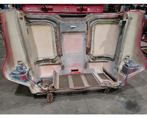 INTERNATIONAL F-2674 Hood