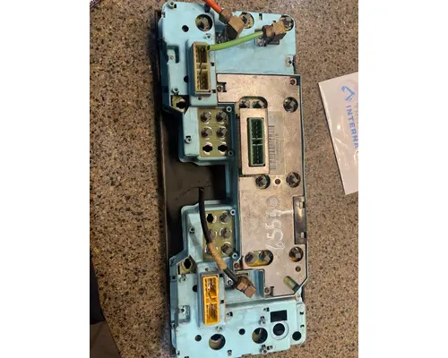 INTERNATIONAL F-2674 Instrument Cluster