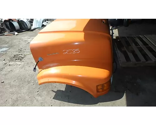 INTERNATIONAL F-4900 Hood