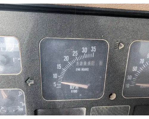 INTERNATIONAL F-4900 Rebuilders