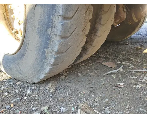 INTERNATIONAL F-4900 Rebuilders