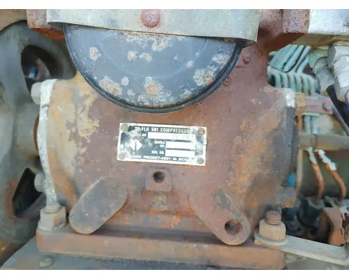 INTERNATIONAL F-4900 Rebuilders