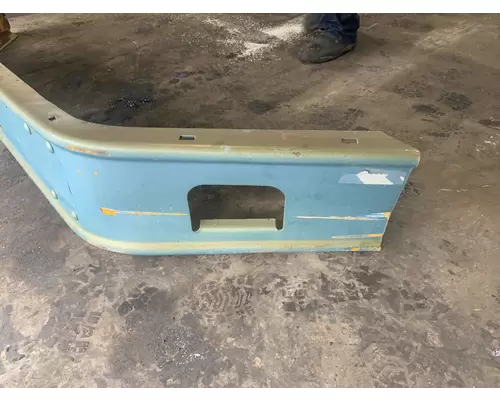 INTERNATIONAL F-5070 Bumper Assembly, Front