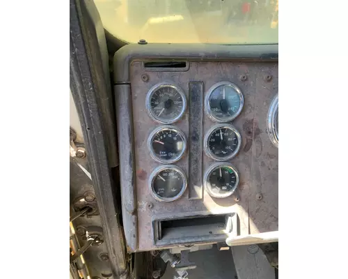 INTERNATIONAL F-5070 Cab Mount