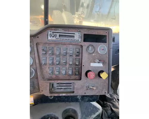 INTERNATIONAL F-5070 Cab Mount