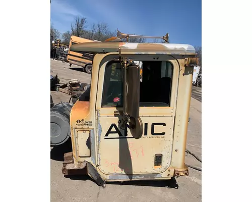 INTERNATIONAL F-5070 Cab Mount