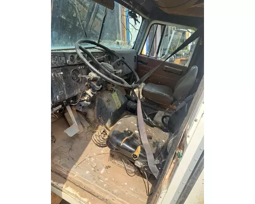 INTERNATIONAL F-5070 Cab Mount