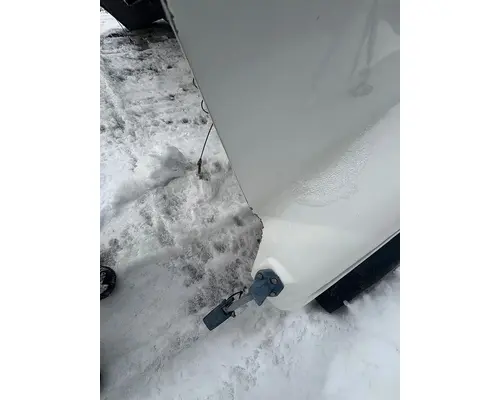 INTERNATIONAL F-5070 Hood