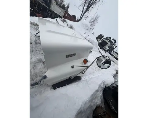 INTERNATIONAL F-5070 Hood