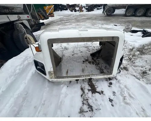 INTERNATIONAL F-5070 Hood