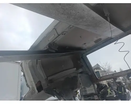 INTERNATIONAL F-5070 Hood