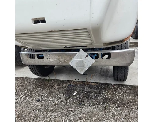 INTERNATIONAL F-8100 Bumper Assembly, Front