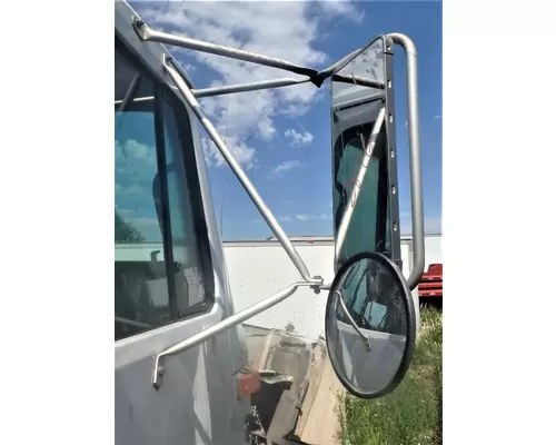 INTERNATIONAL F-8300 Side View Mirror