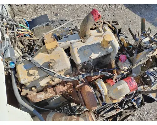 INTERNATIONAL F-9300 SBA Rebuilders